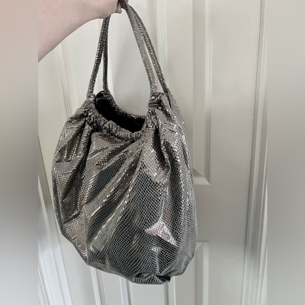 Daisy Fuentes Silver Metallic-Rouched-Faux Snake Print Hobo Slouchy Shoulder Bag - Picture 3 of 14
